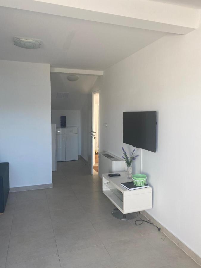 Genesis 4 Apartma Trogir
